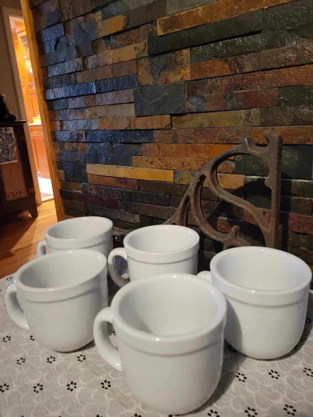 Pottery Barn Suppertime White Coffee Mugs Set of 5 Restaurant Bistro Style